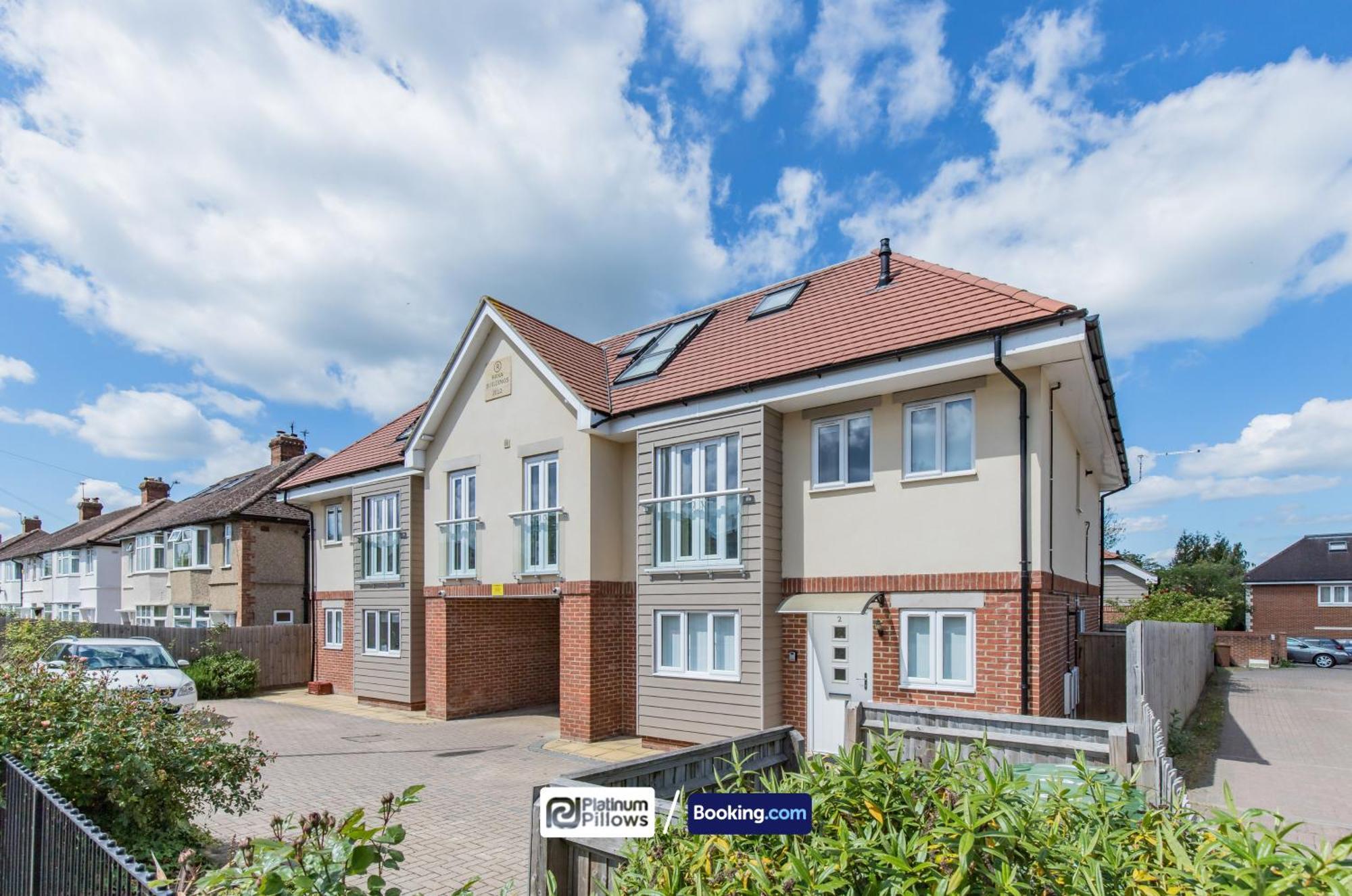 Modern Oxford 2 Bedroom Apartments, Families & Contractor Accommodation, Near John Radcliffe Hospital Exterior photo